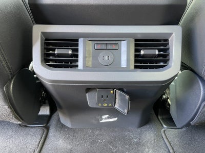 2027 Ford Super Duty F-250 SRW LARIAT