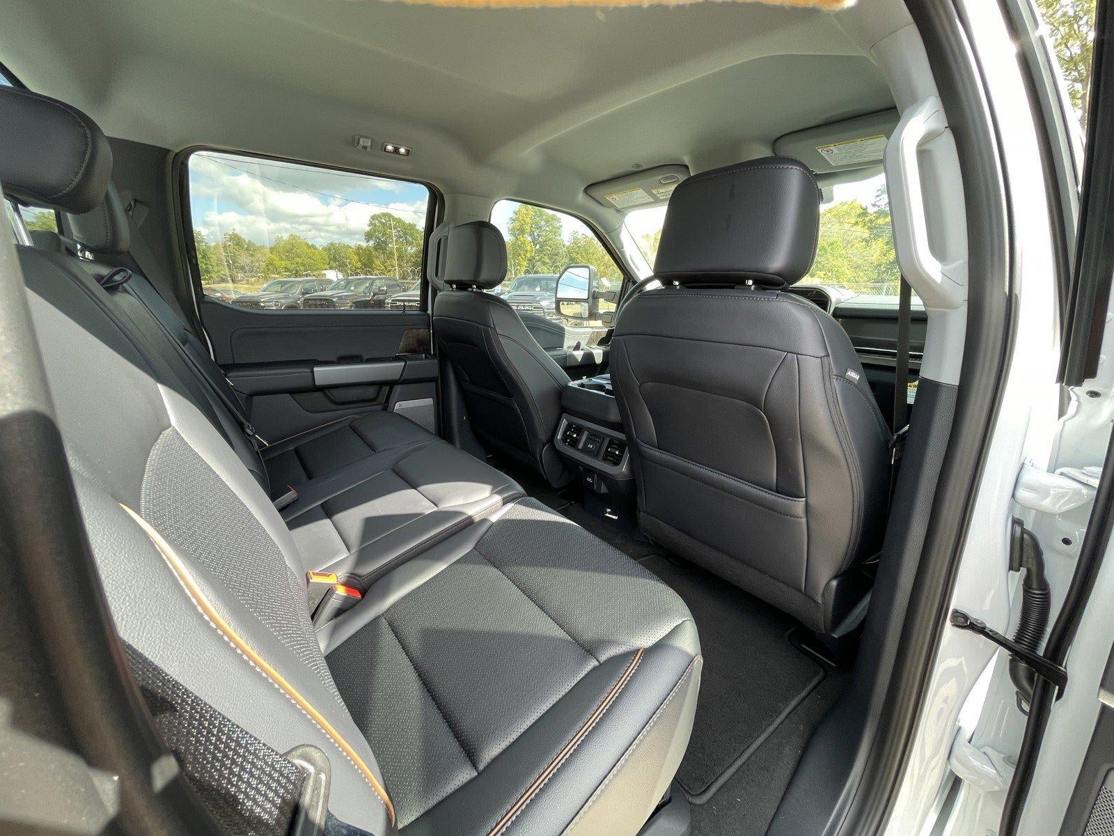 2027 Ford Super Duty F-250 SRW LARIAT