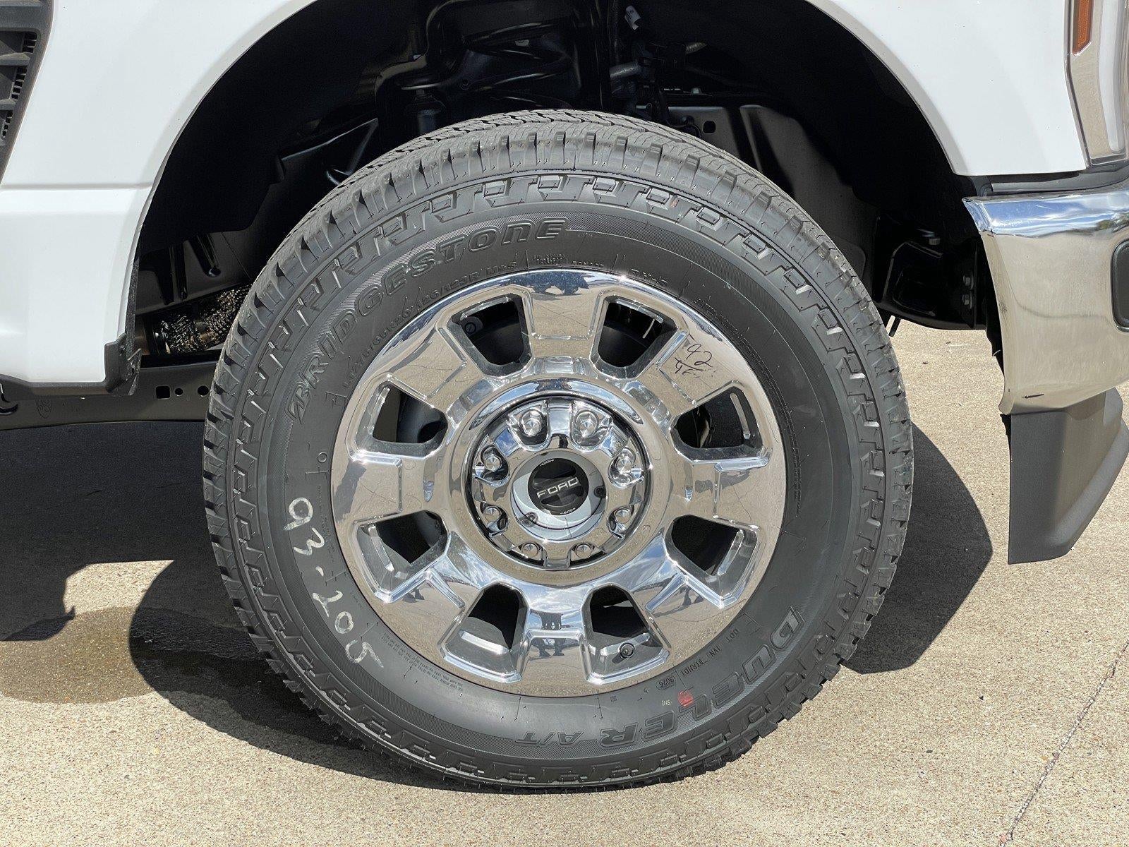 2027 Ford Super Duty F-250 SRW LARIAT