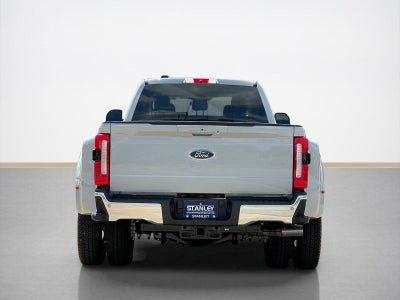 2026 Ford Super Duty F-350 DRW LARIAT
