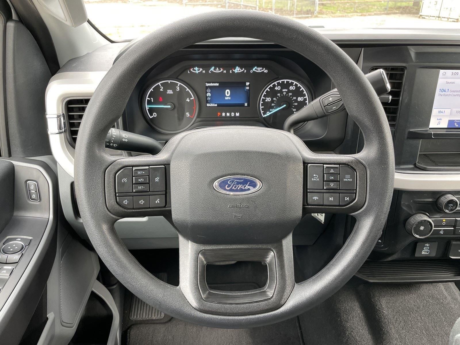 2025 Ford Super Duty F-350 DRW XLT