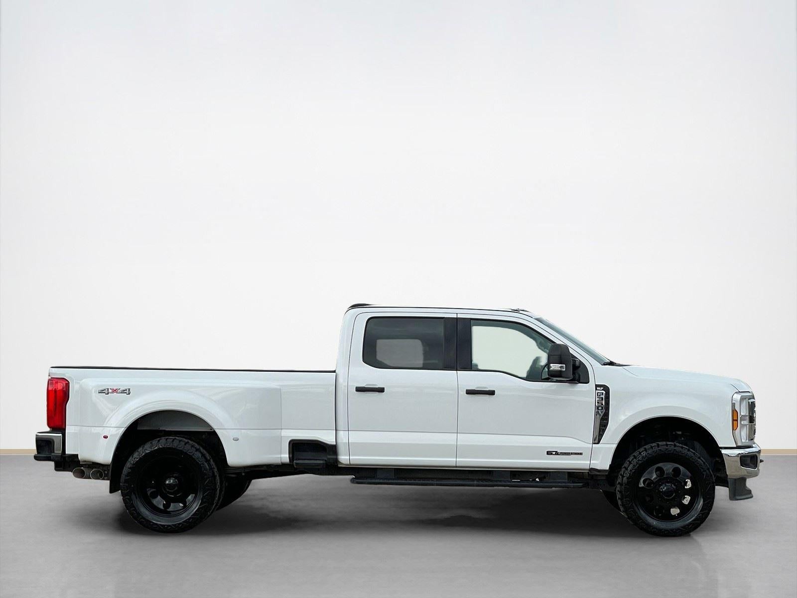 2025 Ford Super Duty F-350 DRW XLT