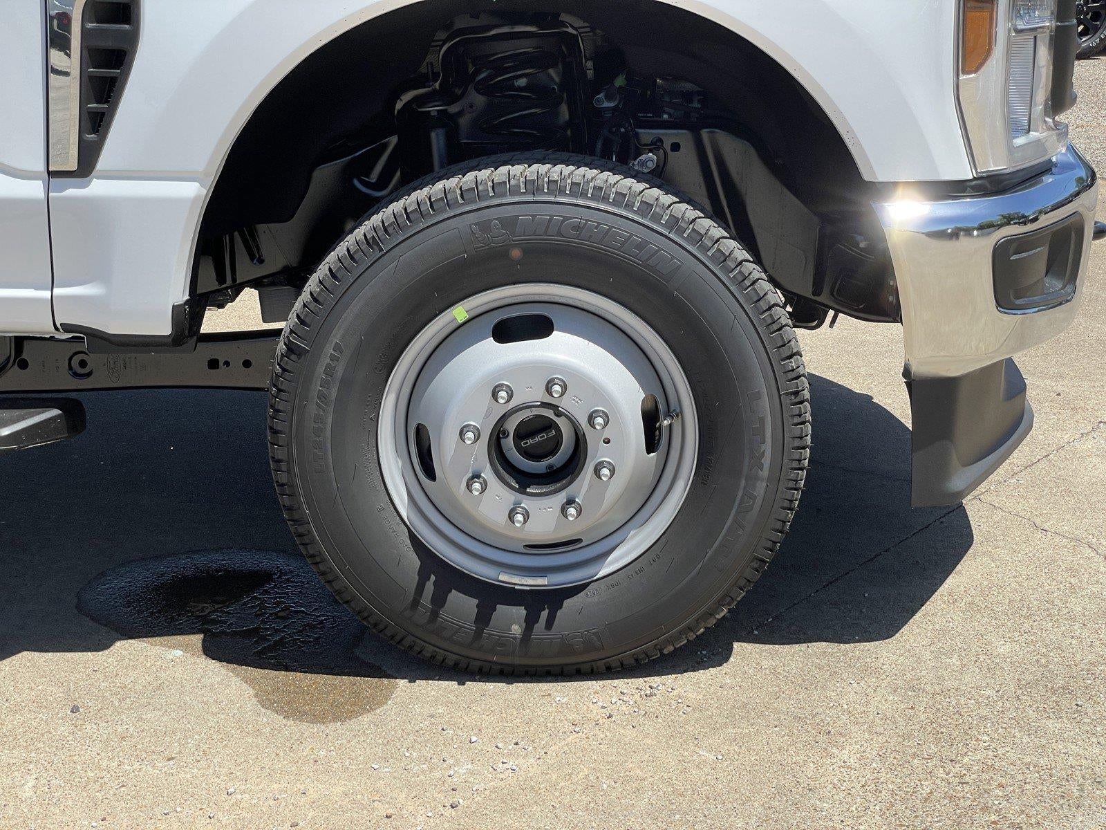 2026 Ford Super Duty F-350 Drw XL