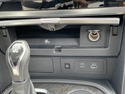 2024 INFINITI QX80 LUXE
