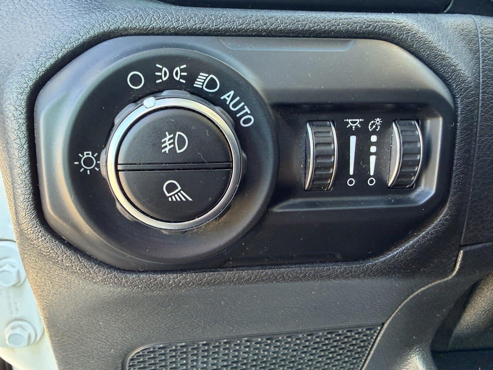 2020 Jeep Gladiator Altitude