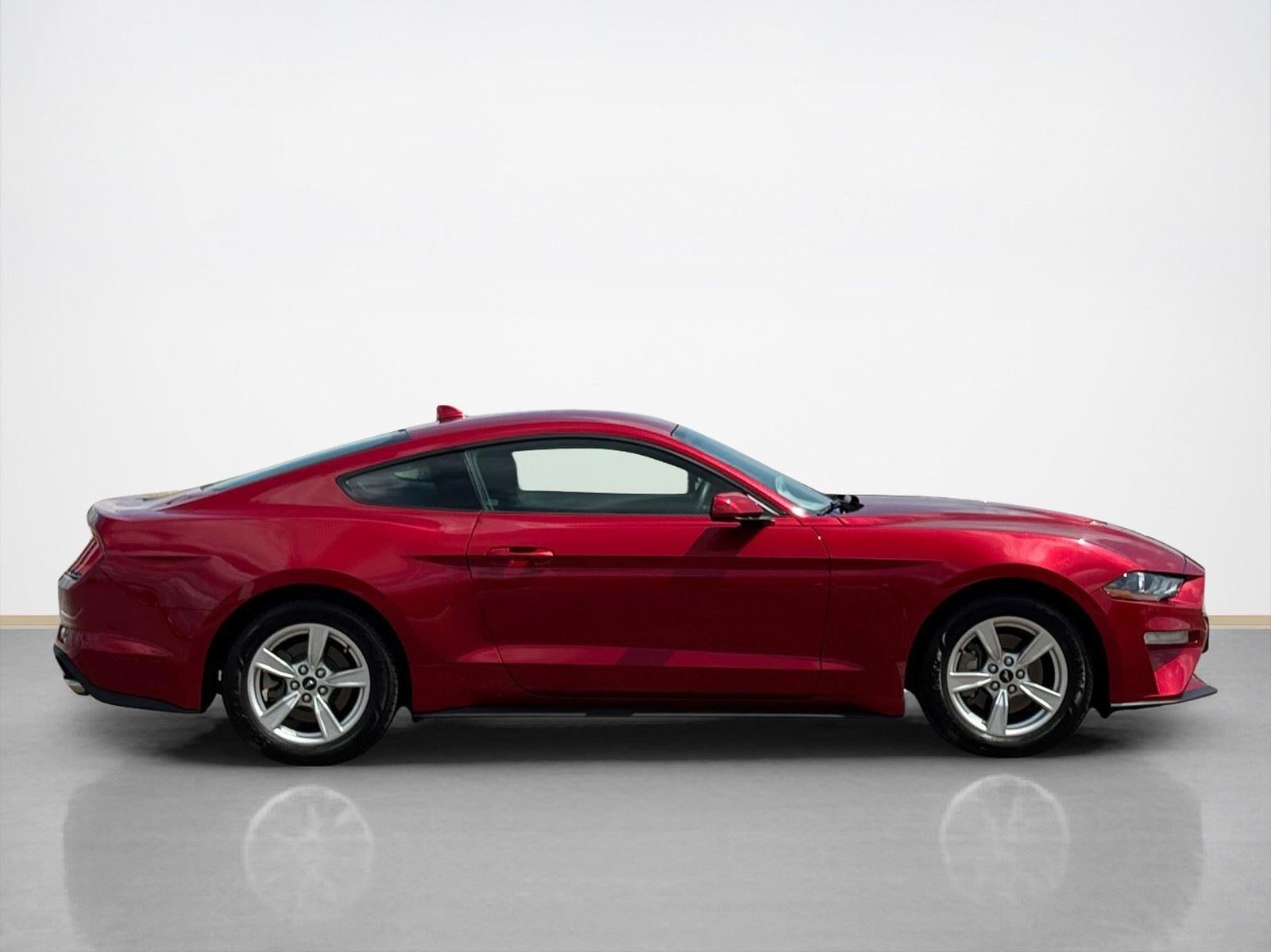 2020 Ford Mustang EcoBoost