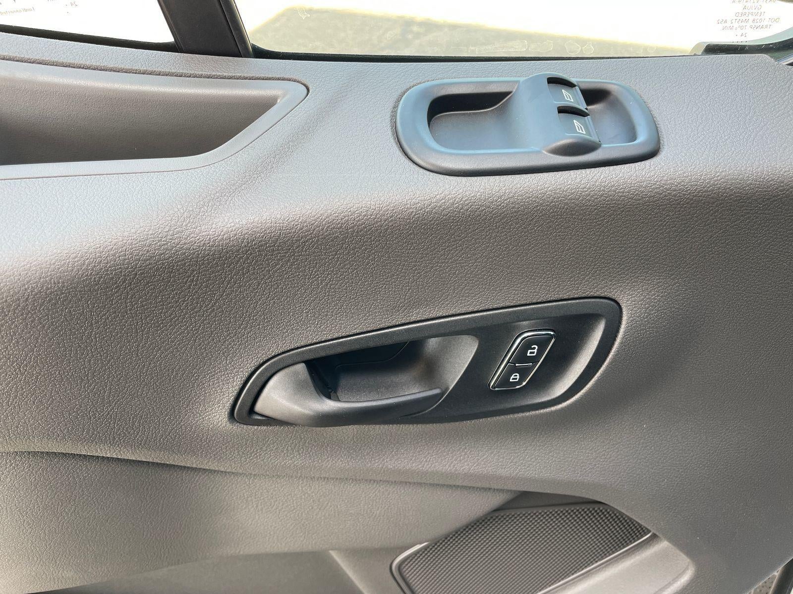 2025 Ford Transit Passenger Wagon XL