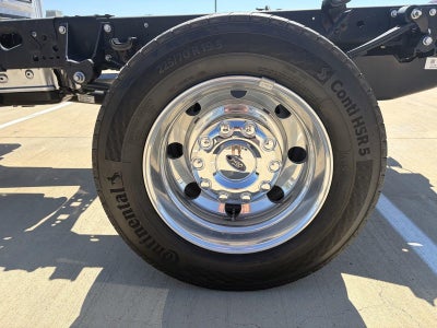 2027 Ford Super Duty F-450 DRW LARIAT