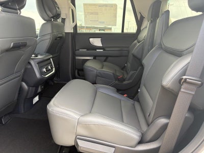 2027 Ford Expedition Active