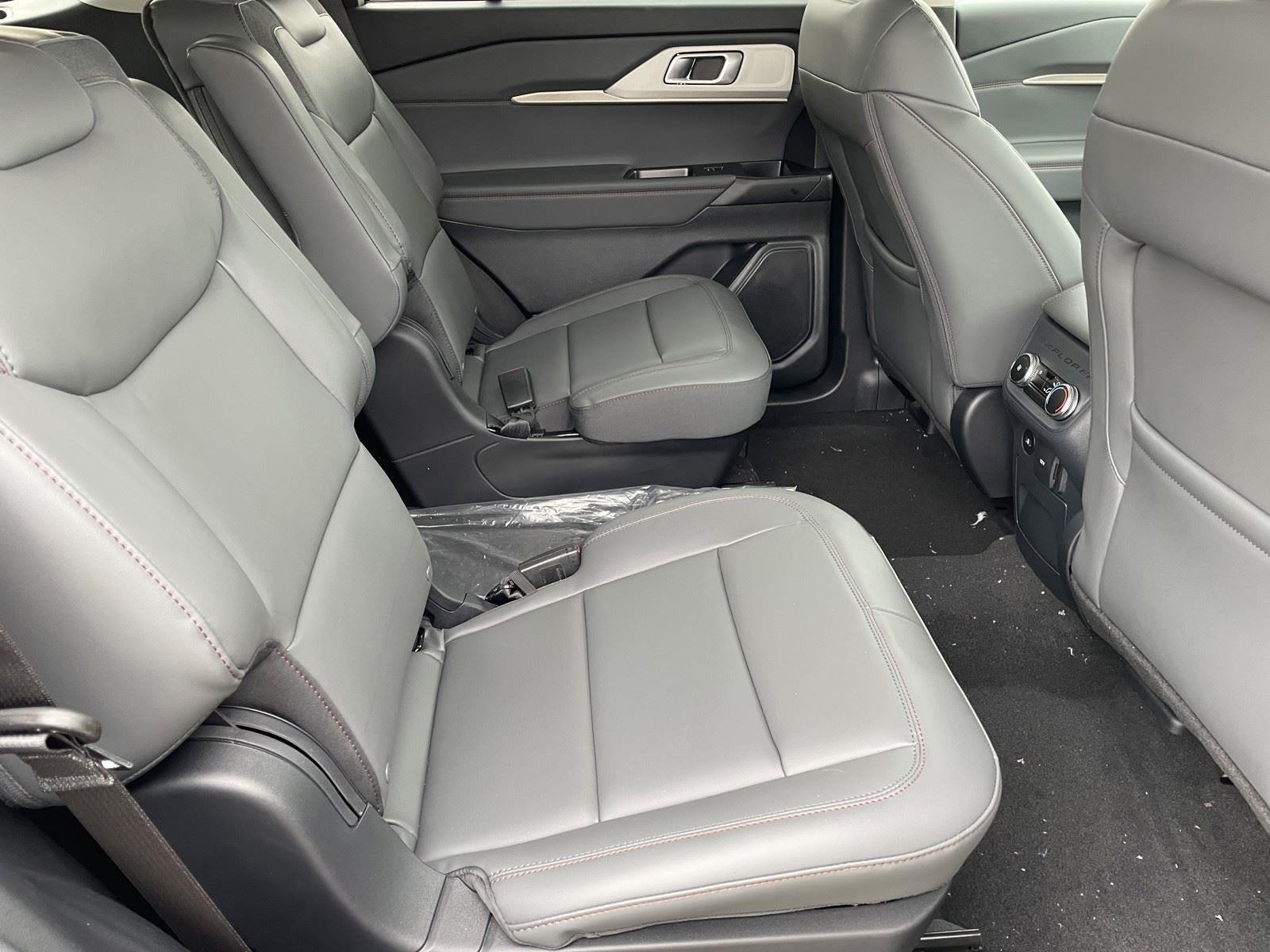 2026 Ford Explorer Active (100A)