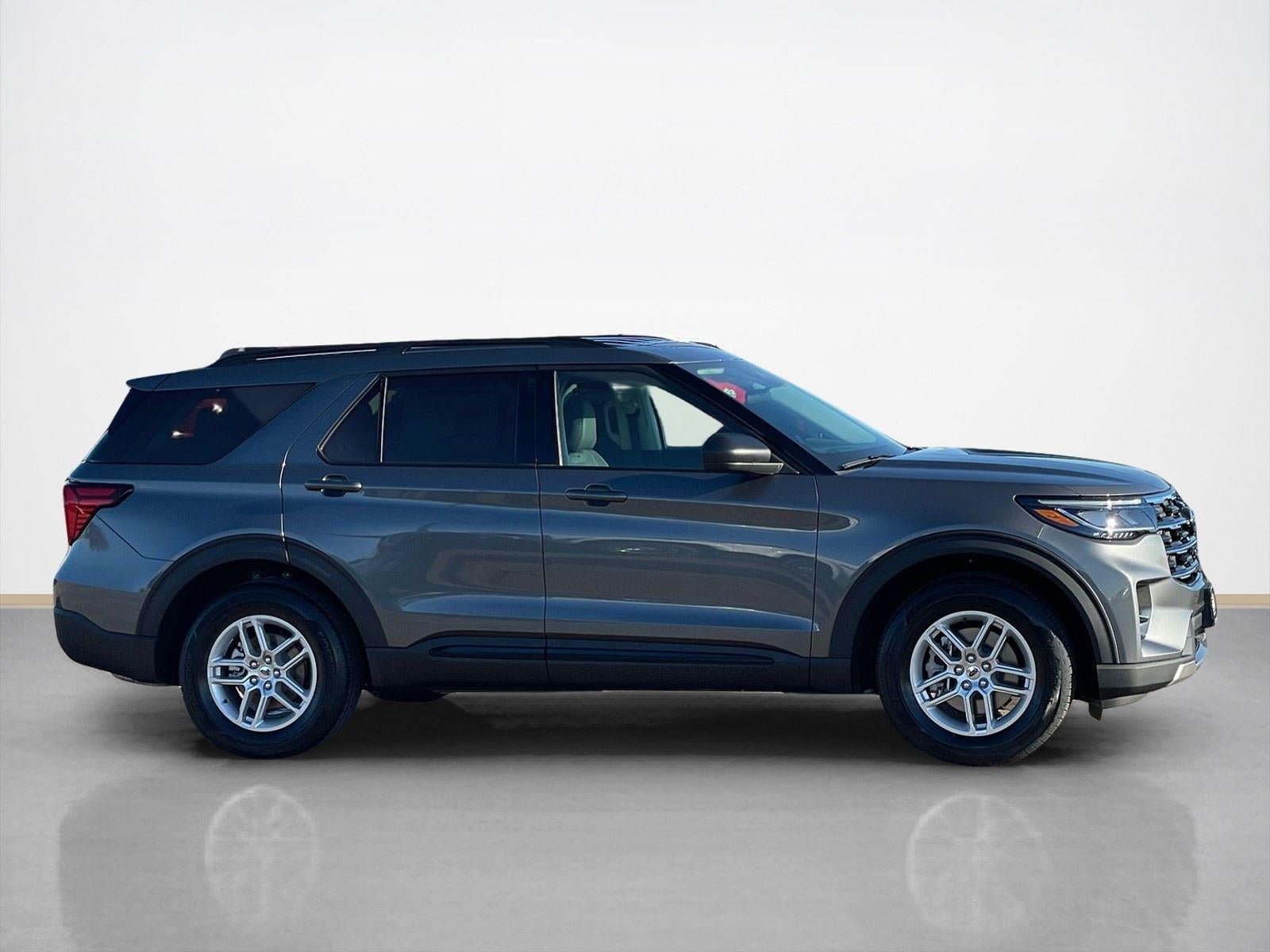2026 Ford Explorer Active w/100A Pkg