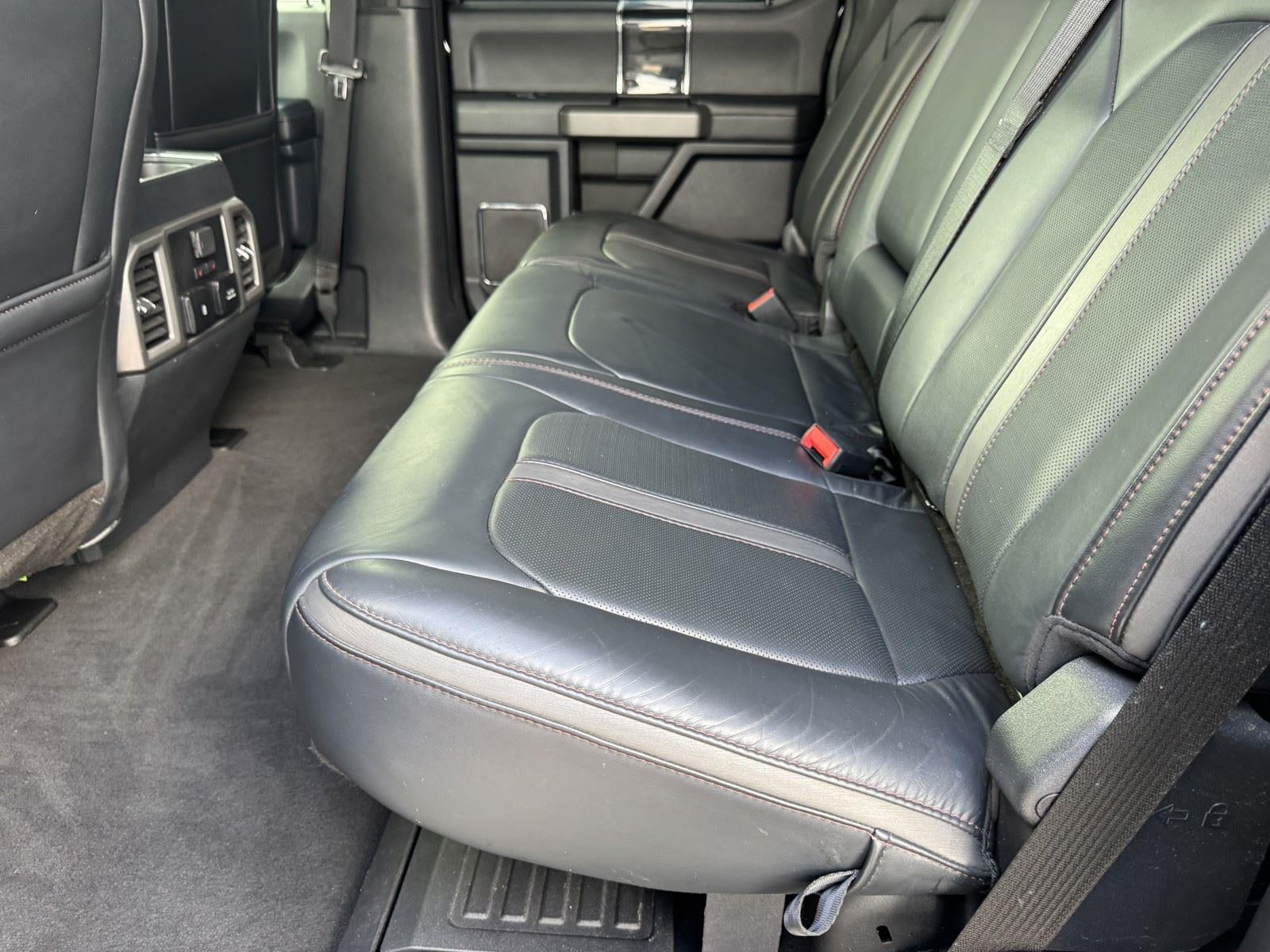 2022 Ford Super Duty F-250 SRW Platinum