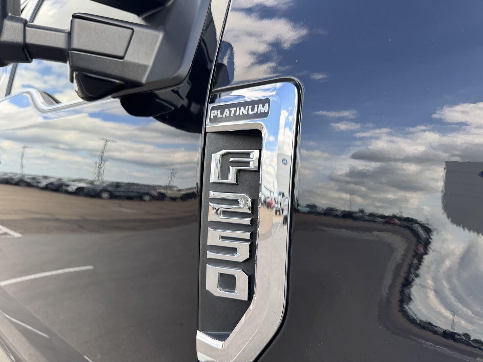 2022 Ford Super Duty F-250 SRW Platinum
