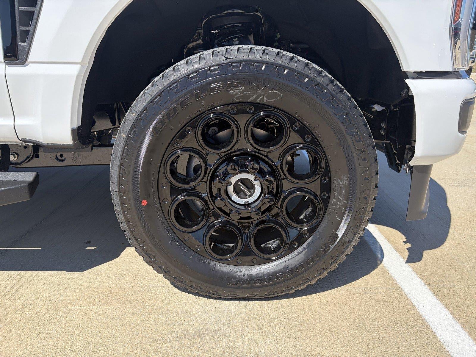 2027 Ford Super Duty F-250 SRW LARIAT