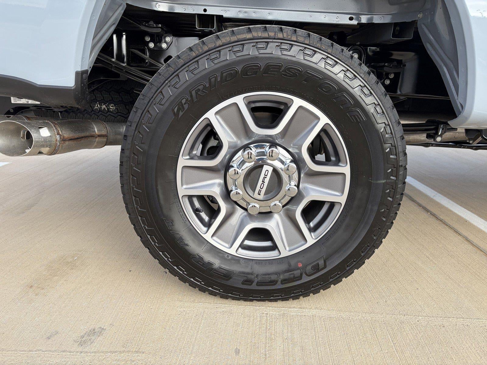2027 Ford Super Duty F-250 SRW LARIAT