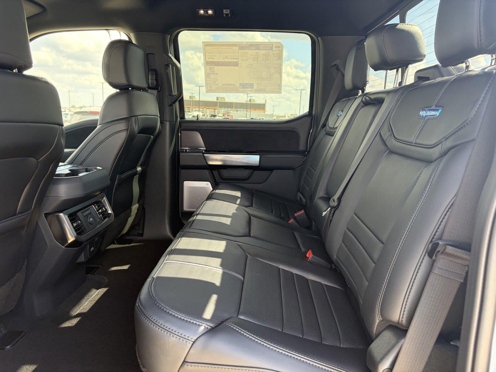 2026 Ford Super Duty F-250 SRW Platinum