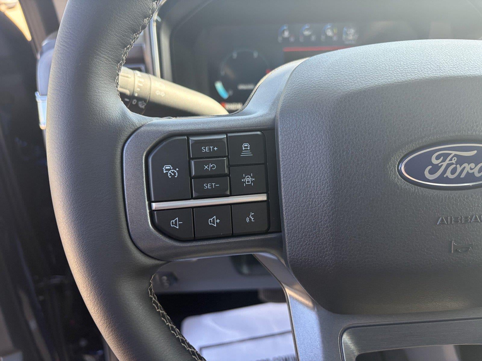 2027 Ford Super Duty F-250 SRW LARIAT