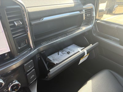 2027 Ford Super Duty F-250 SRW LARIAT