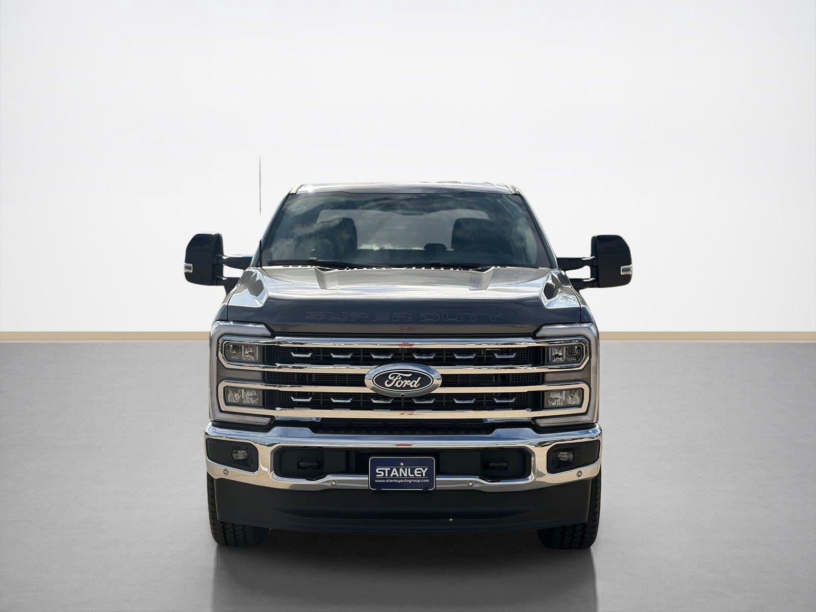 2027 Ford Super Duty F-350 SRW LARIAT