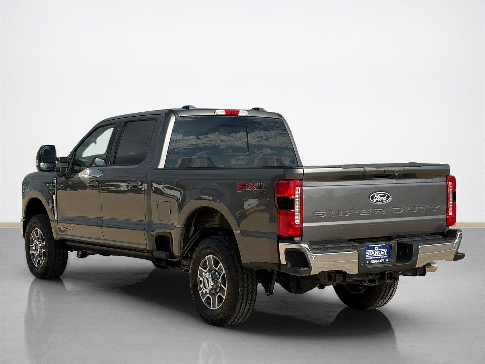 2027 Ford Super Duty F-350 SRW LARIAT
