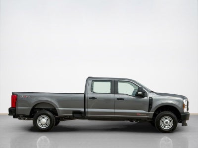 2027 Ford Super Duty F-350 SRW LARIAT