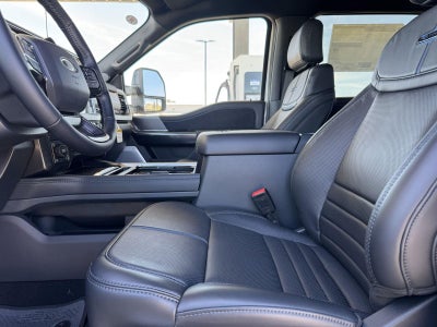 2026 Ford Super Duty F-350 SRW Platinum