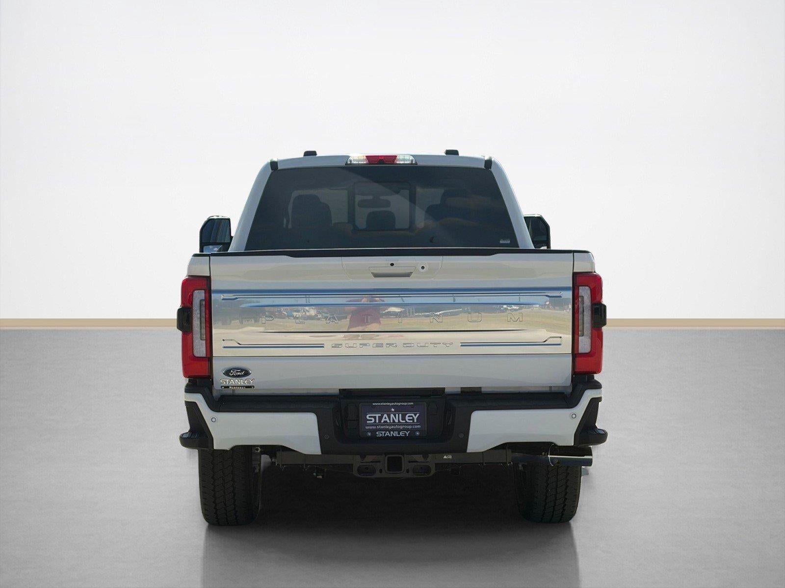 2026 Ford Super Duty F-350 SRW Platinum