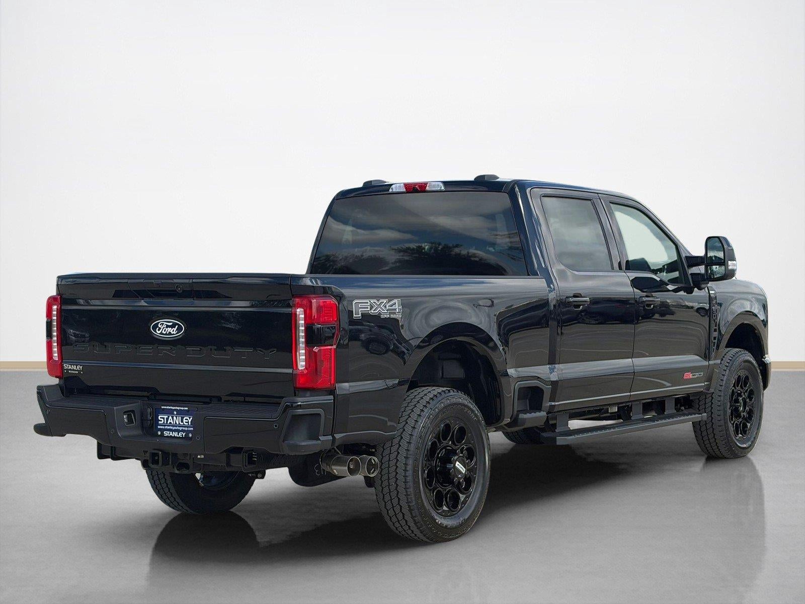 2027 Ford Super Duty F-350 SRW LARIAT