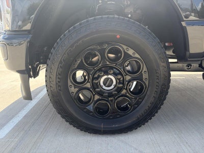 2027 Ford Super Duty F-350 SRW LARIAT