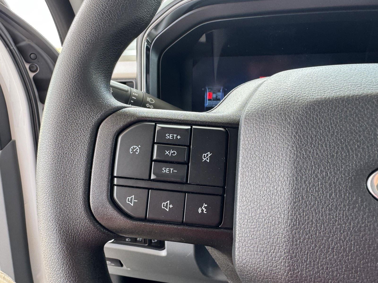 2026 Ford Super Duty F-350 SRW XLT