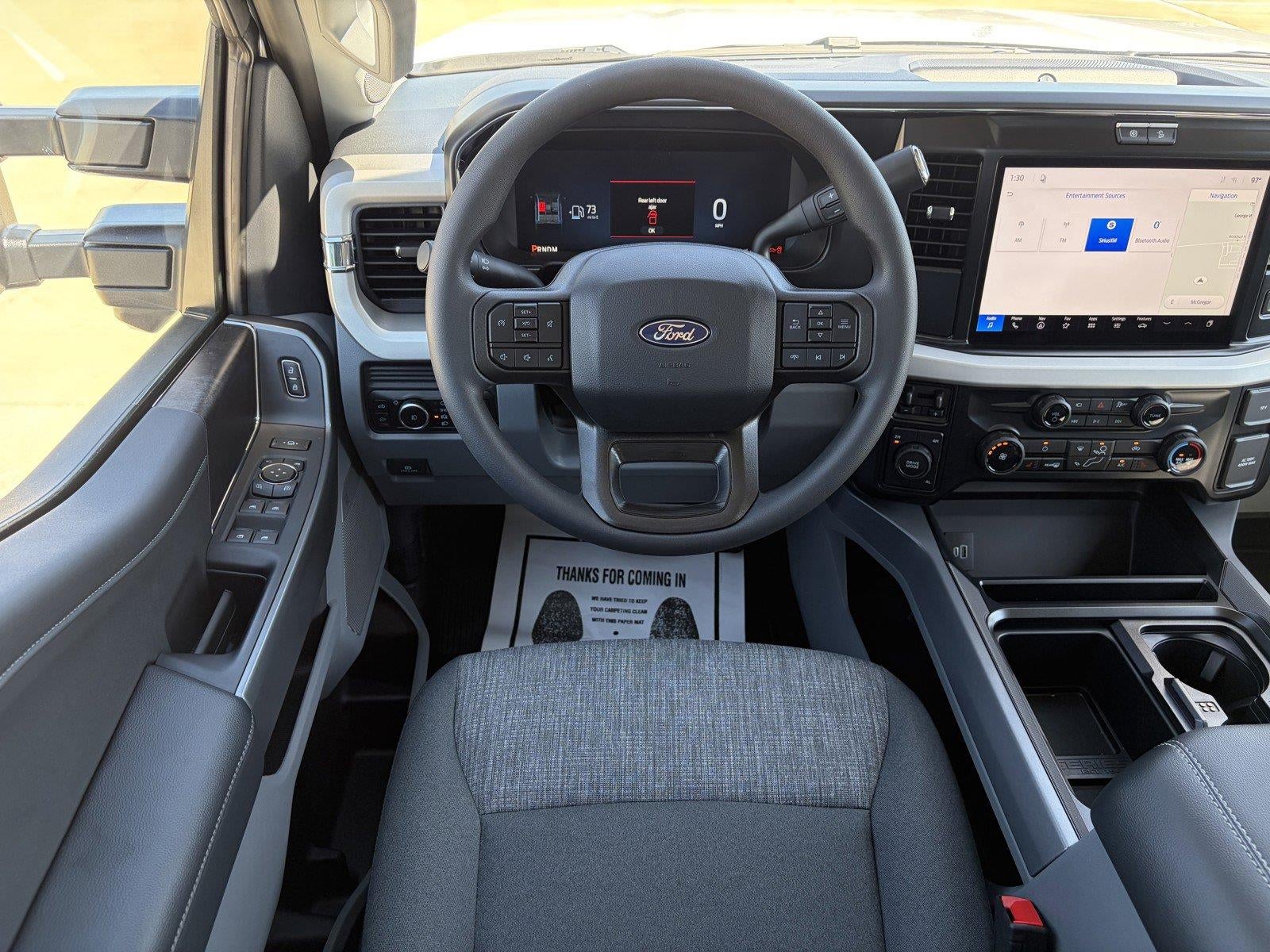 2027 Ford Super Duty F-350 DRW XLT