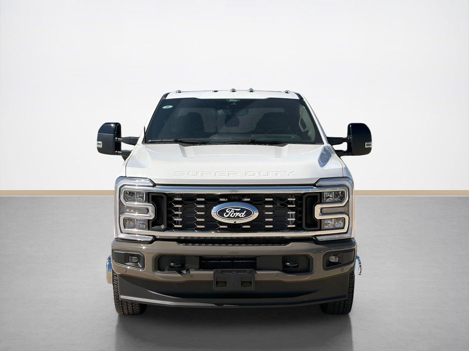 2027 Ford Super Duty F-350 DRW King Ranch