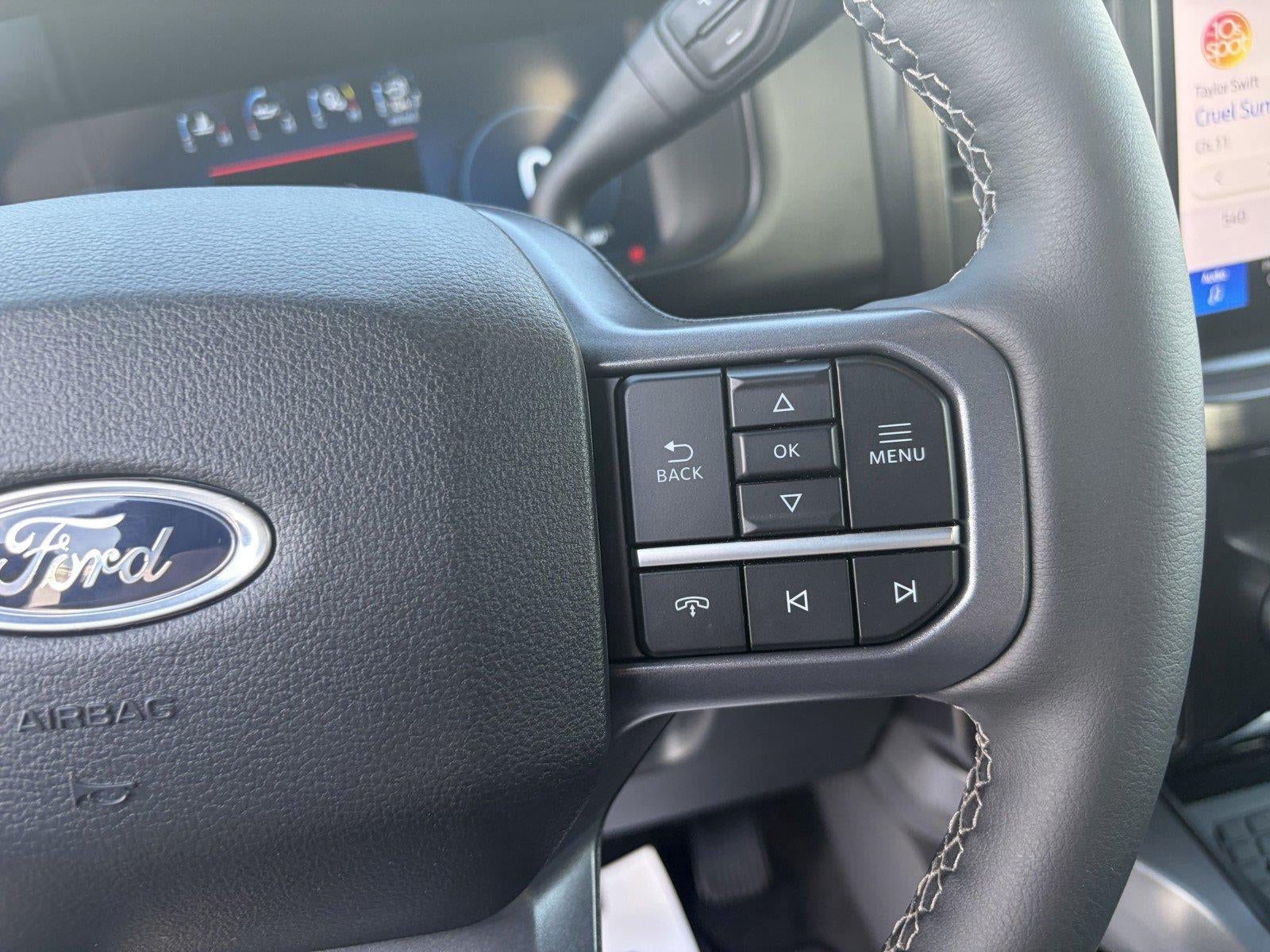 2026 Ford Super Duty F-350 DRW LARIAT
