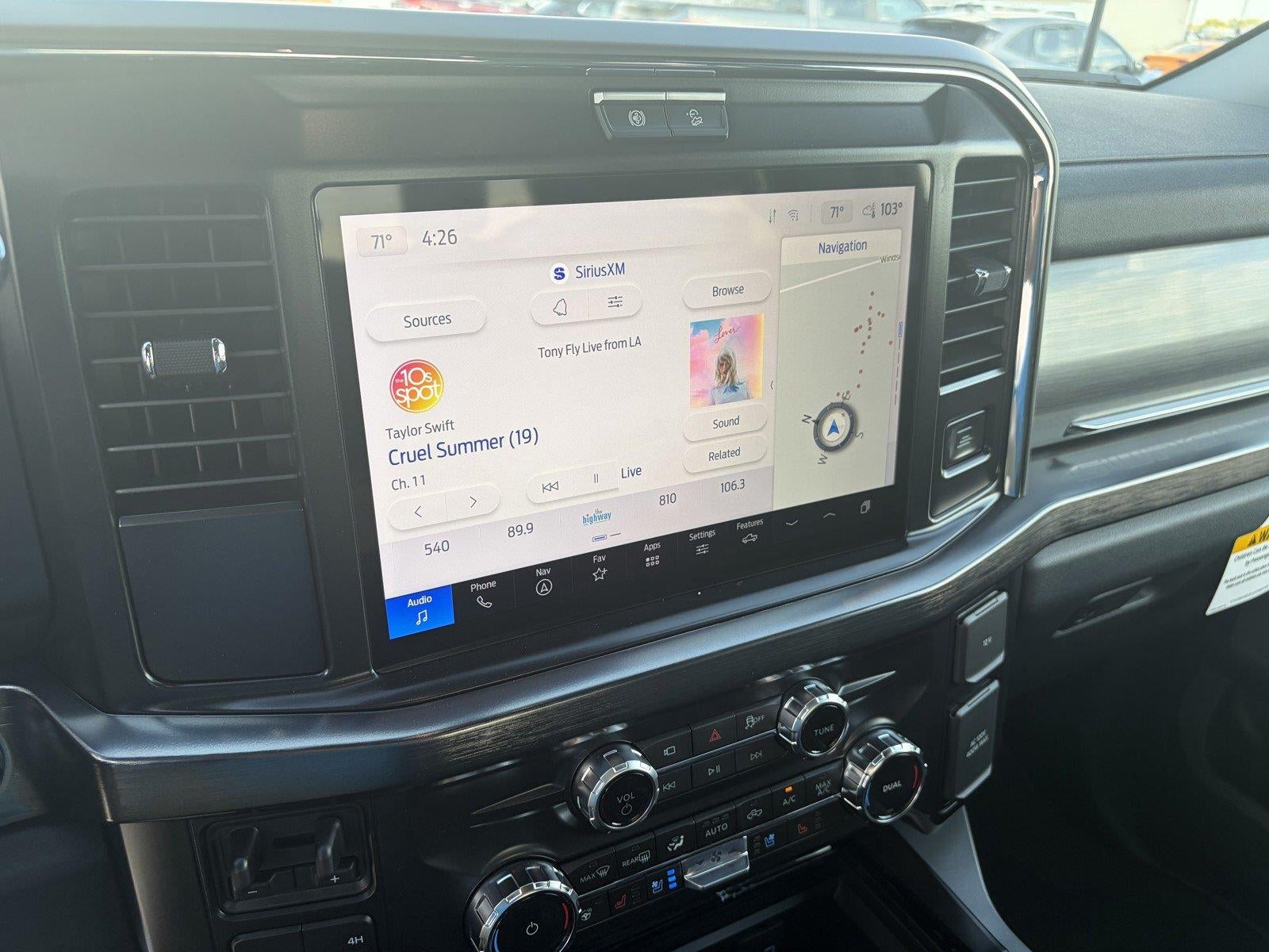 2026 Ford Super Duty F-350 DRW LARIAT