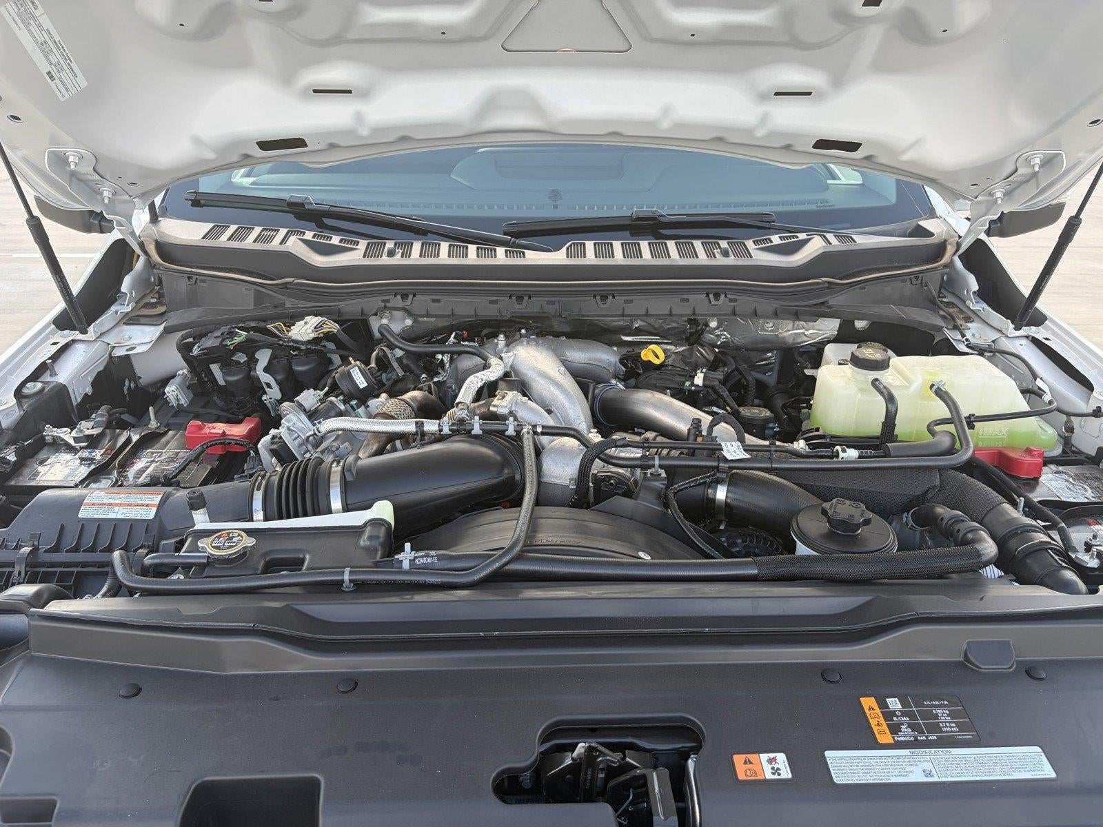 2026 Ford Super Duty F-350 DRW LARIAT