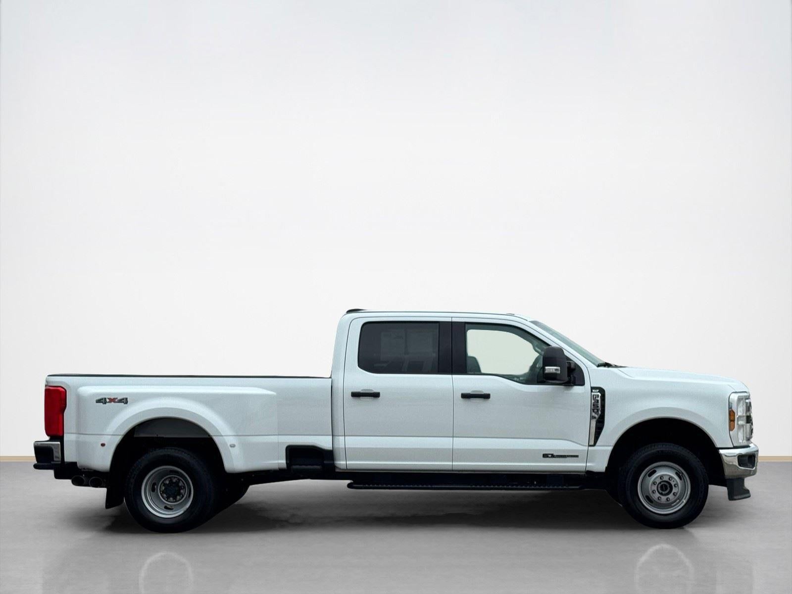 2025 Ford Super Duty F-350 DRW XLT