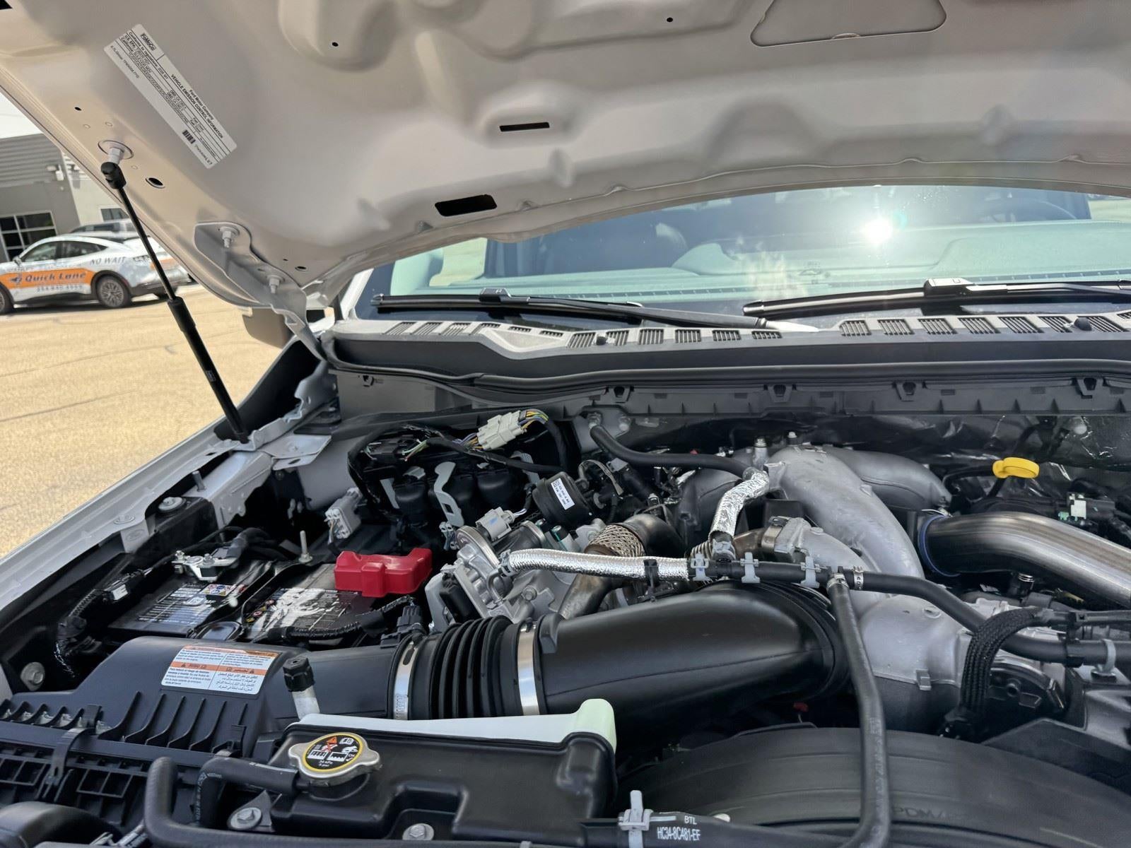 2026 Ford Super Duty F-350 DRW LARIAT