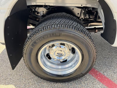 2026 Ford Super Duty F-350 DRW LARIAT