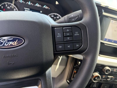 2027 Ford Super Duty F-350 SRW XLT