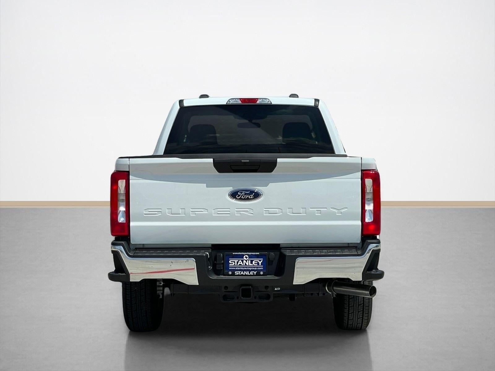 2026 Ford Super Duty F-350 SRW XLT