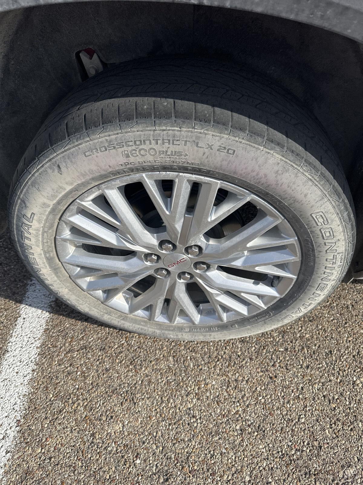 2024 GMC Acadia FWD Elevation