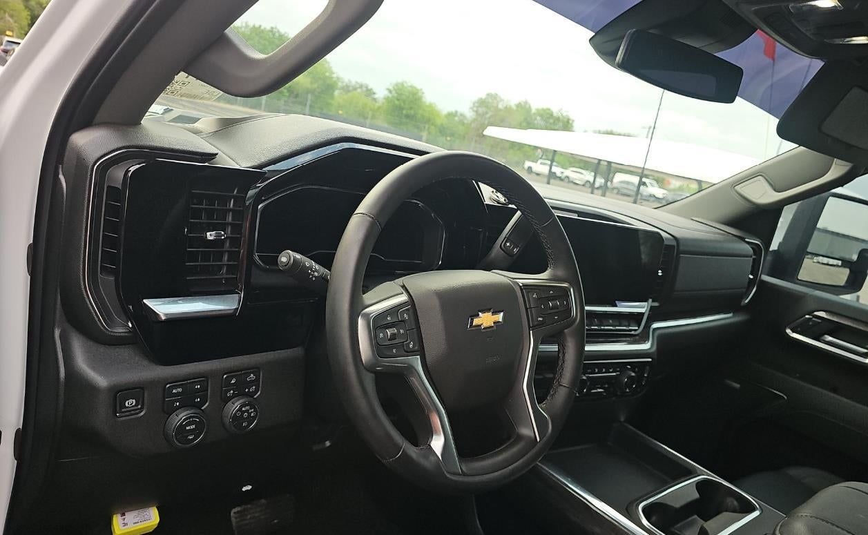 2025 Chevrolet Silverado 2500HD LTZ