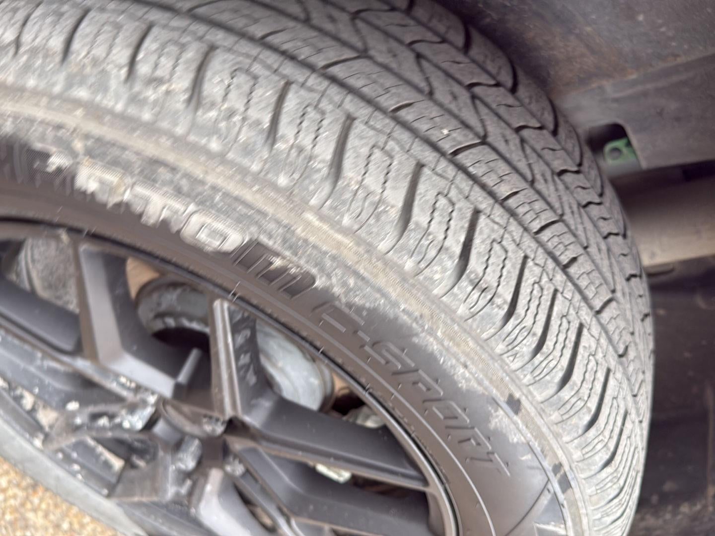 2024 Ford MAVERICK XL