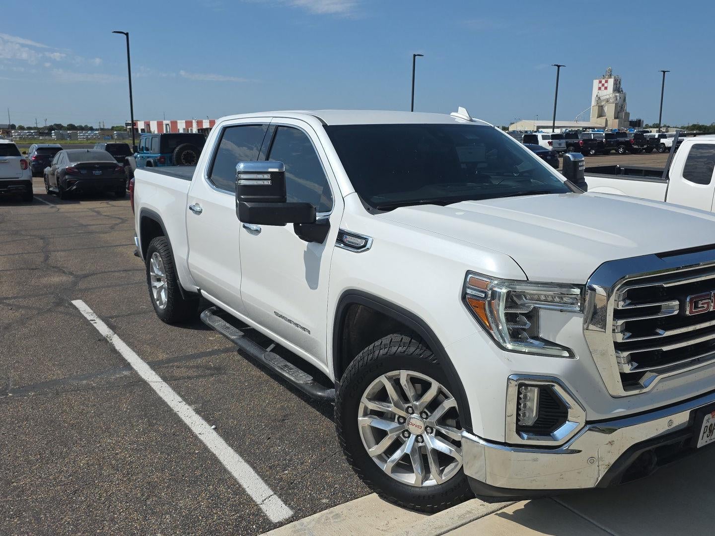 2021 GMC Sierra 1500 SLT