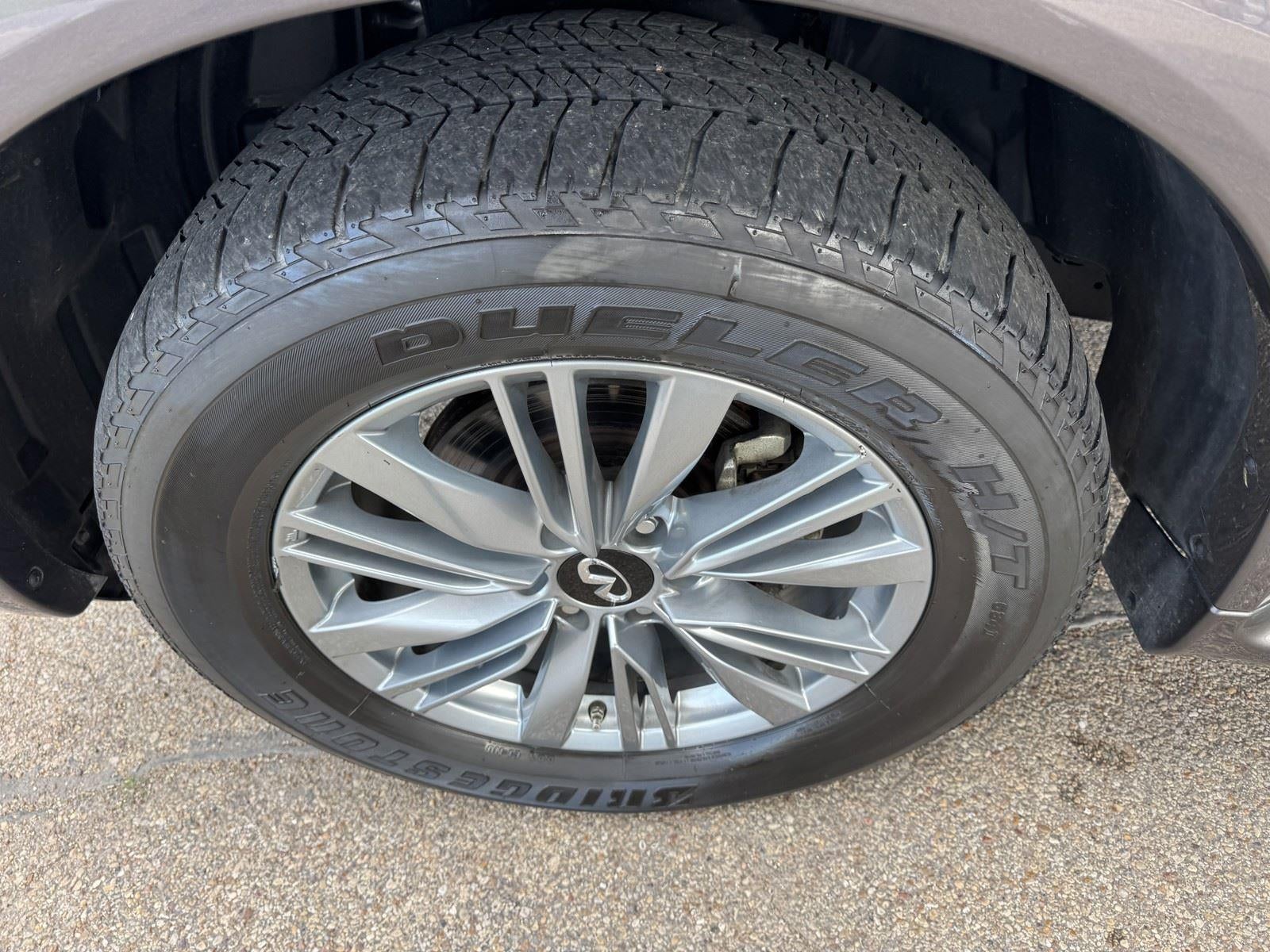 2024 INFINITI QX80 LUXE