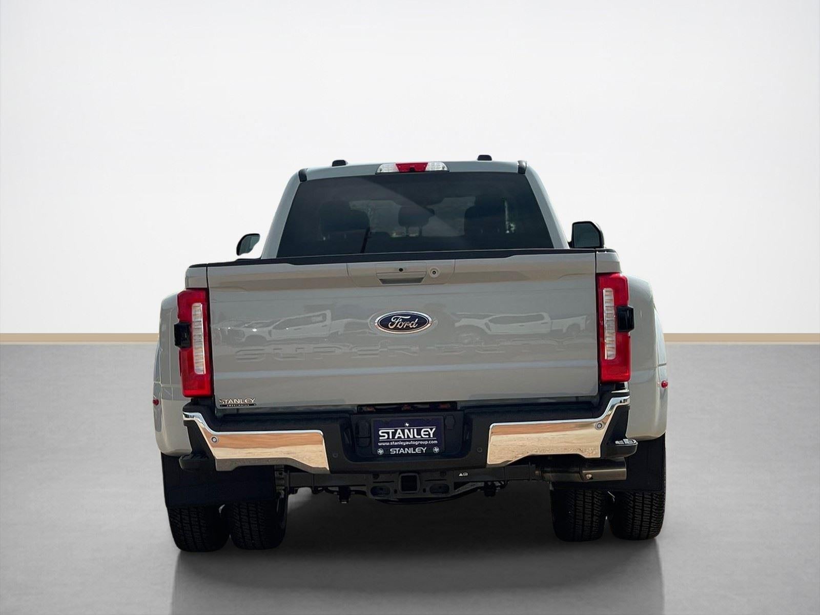 2026 Ford Super Duty F-350® Lariat®