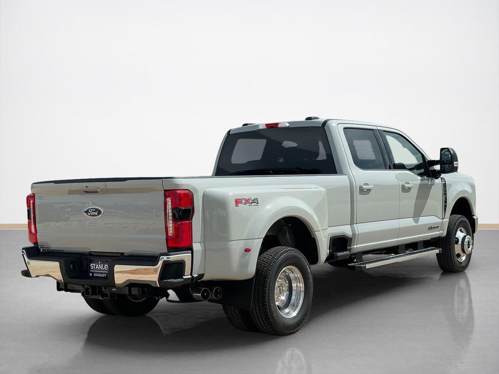 2026 Ford Super Duty F-350® Lariat®