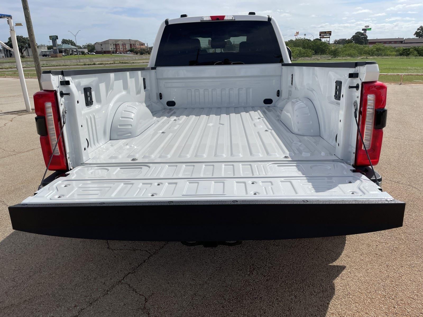 2026 Ford Super Duty F-350® Lariat®
