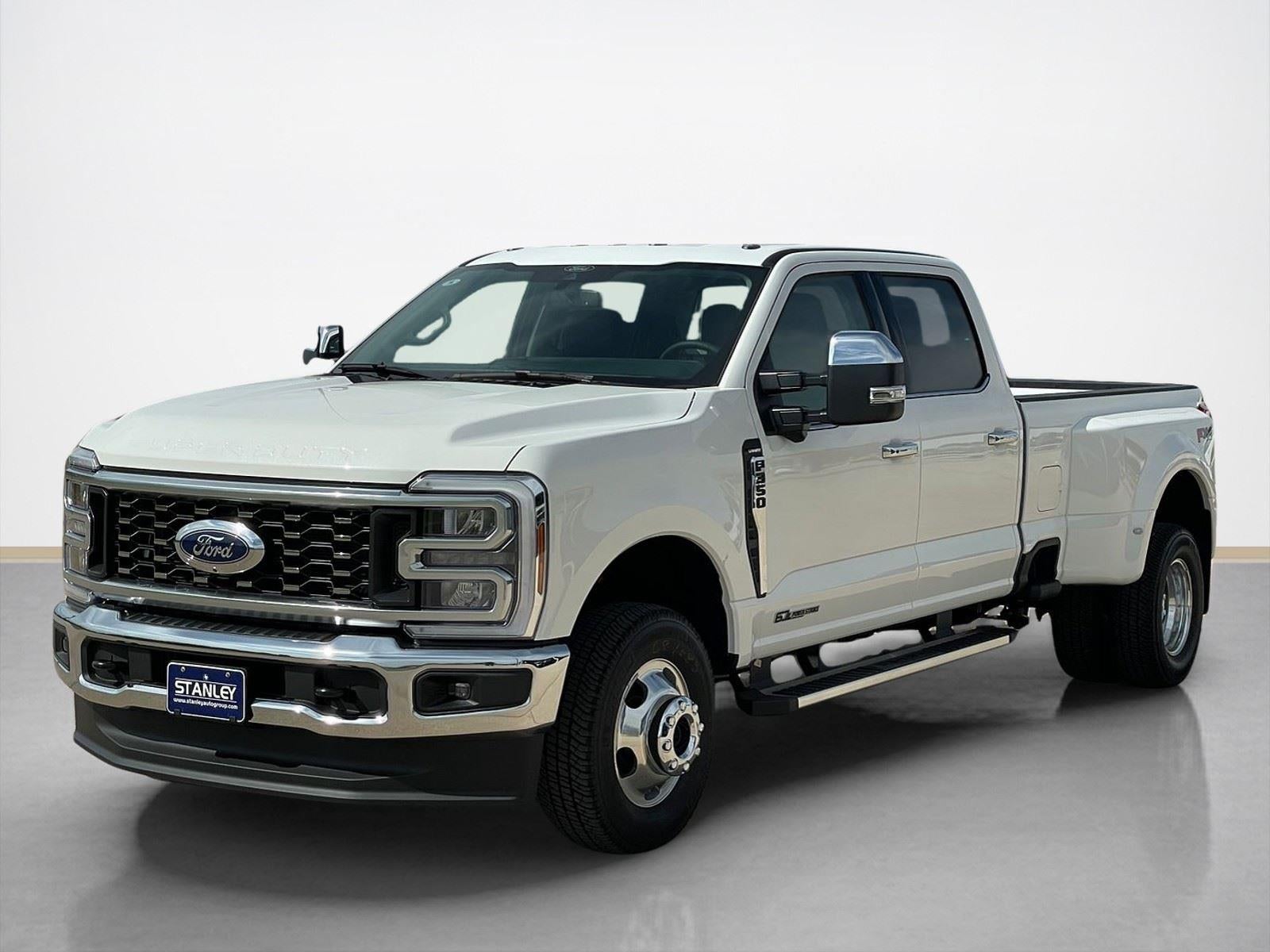 2026 Ford Super Duty F-350® Lariat®