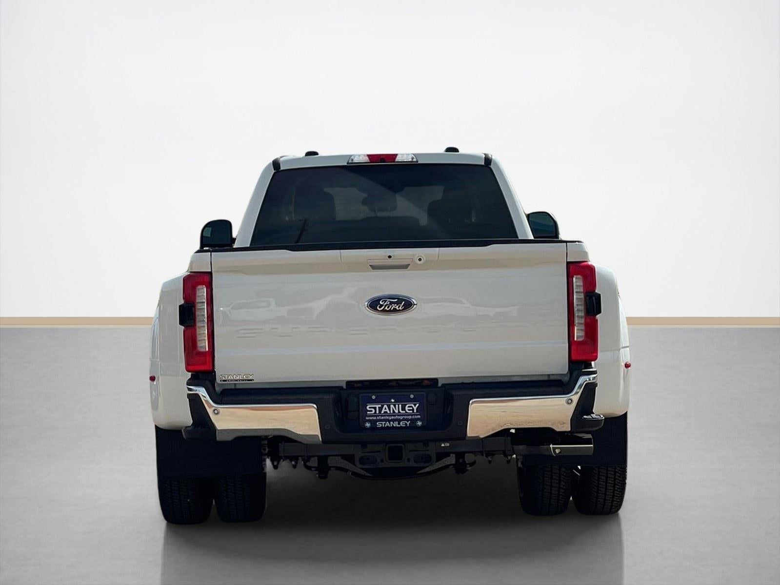 2026 Ford Super Duty F-350® Lariat®
